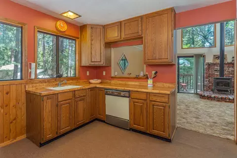575 Dean Way, Arnold, CA 95223 photo 10