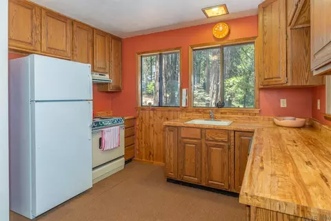575 Dean Way, Arnold, CA 95223 photo 9