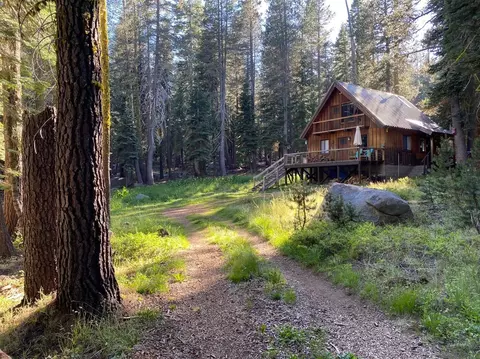 24 Silvertip Dr, Arnold, CA 95223 photo 2