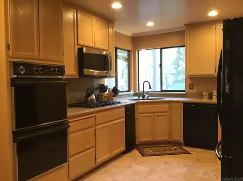 3070 Dalmatia, Arnold, CA 95223 photo 6