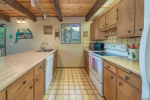 2258 Grenoble Dr, Arnold, CA 95223 photo 9