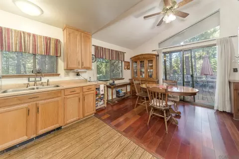 3049 Dalmatia Dr, Arnold, CA 95223 photo 7