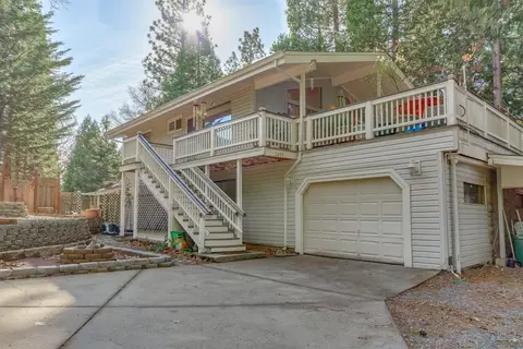 3049 Dalmatia Dr, Arnold, CA 95223 photo 2