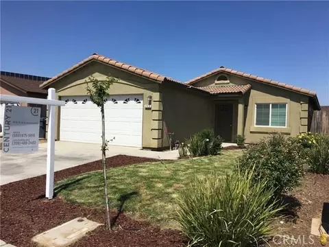 253 Elm St, Madera, CA 93638 photo 1