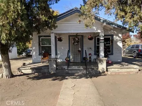 525 W 4th St, Madera, CA 93637 photo 1