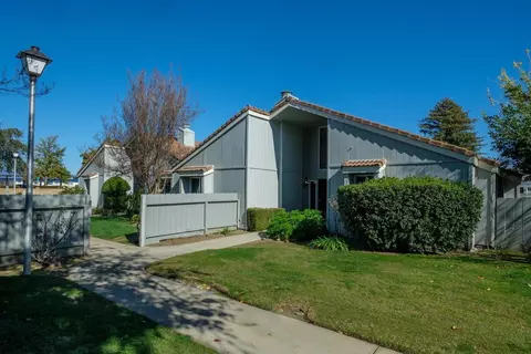1838 Cougar Ln, Clovis, CA 93611 photo 1