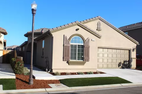 1541 Herring Ln, Clovis, CA 93619 photo 1