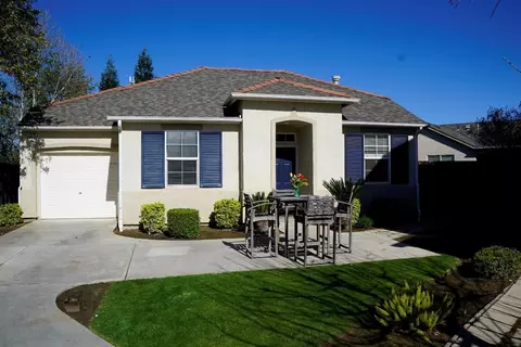 1679 Glen Oban Ln, Clovis, CA 93619 photo 1