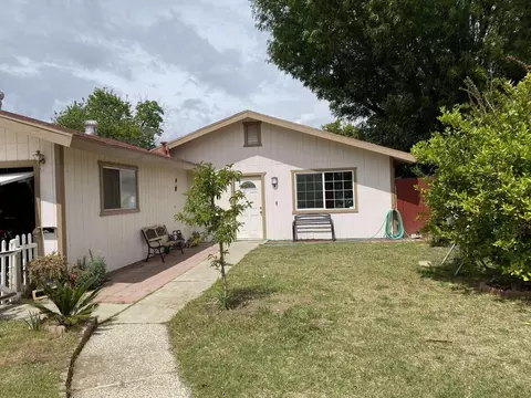 437 E Pleasant St, Coalinga, CA 93210 photo 1
