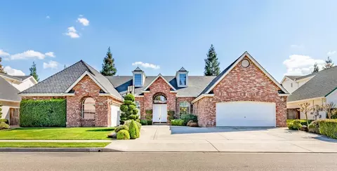 358 W Vermont Ave, Clovis, CA 93619 photo 1
