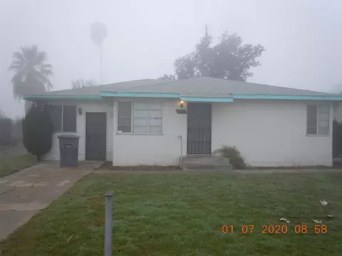 224 E Dunham St, Madera, CA 93637 photo 1