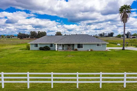 19931 Olympia Rd, Madera, CA 93638 photo 1