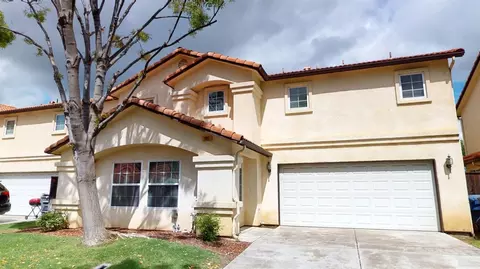 251 River Pointe, Madera, CA 93637 photo 1