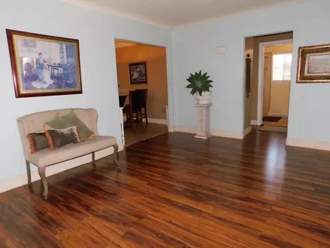 116 N A St, Madera, CA 93638 photo 2