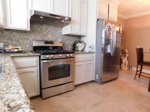 116 N A St, Madera, CA 93638 photo 17