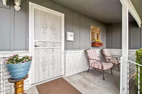 2008 Dennis Dr, Selma, CA 93662 photo 2
