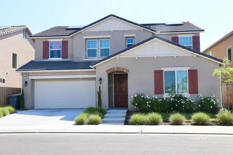 1045 Sanders, Clovis, CA 93619 photo 1