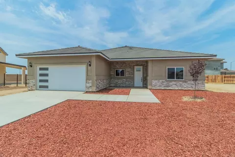 2822 Ash St, Selma, CA 93662 photo 1