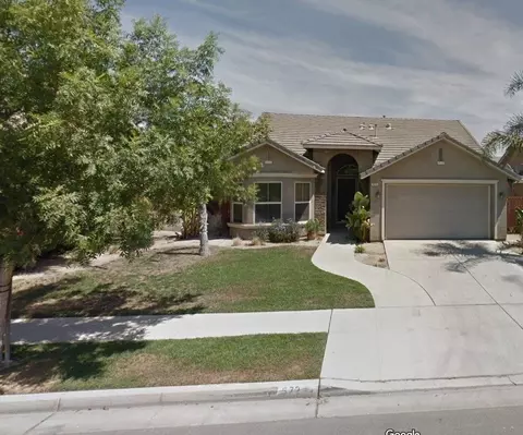 572 S Kenneth Ave, Kerman, CA 93630 photo 1