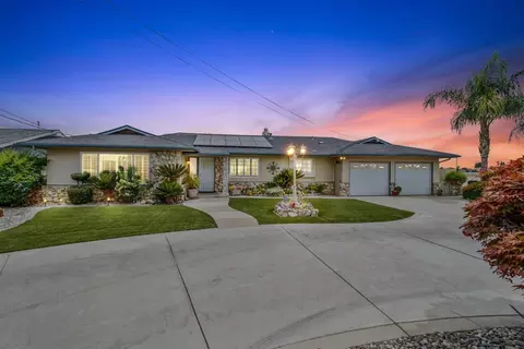 720 E Adams Ave, Fowler, CA 93625 photo 1