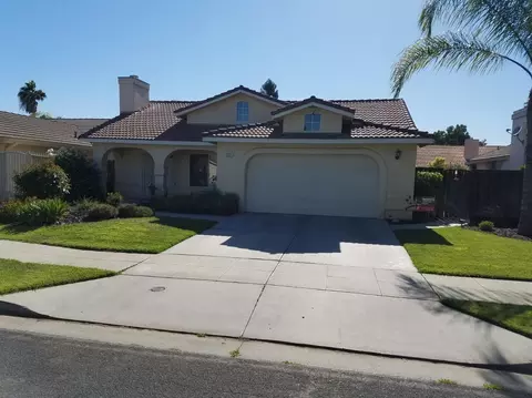 572 Petite Ave, Madera, CA 93637 photo 1