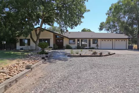 6376 N Locan Ave, Clovis, CA 93619 photo 1
