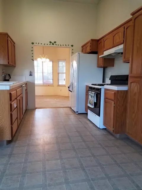 450 Quality Ave, Sanger, CA 93657 photo 4