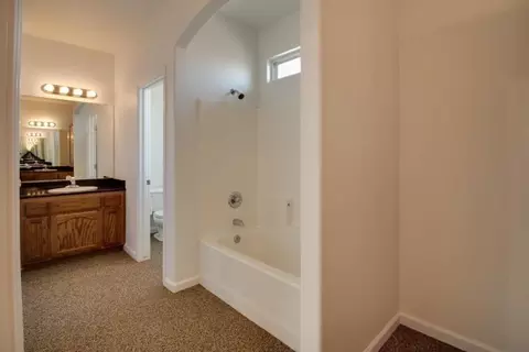 520 E Ferguson Ct, Visalia, CA 93292 photo 13