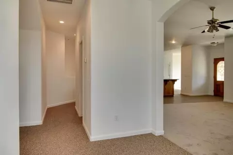520 E Ferguson Ct, Visalia, CA 93292 photo 7
