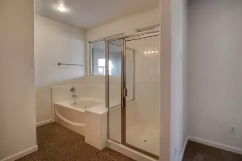 520 E Ferguson Ct, Visalia, CA 93292 photo 18