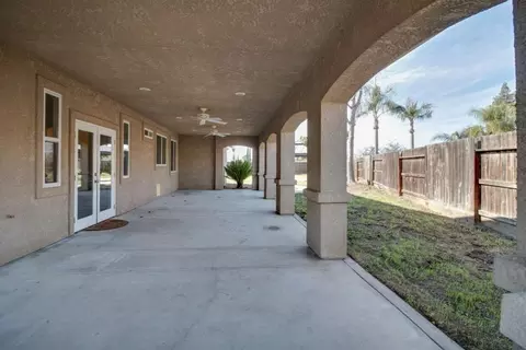 520 E Ferguson Ct, Visalia, CA 93292 photo 21