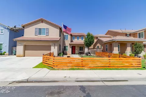 1714 Graybark Ave, Clovis, CA 93619 photo 1
