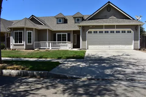 278 E Gibson Ave, Reedley, CA 93654 photo 1
