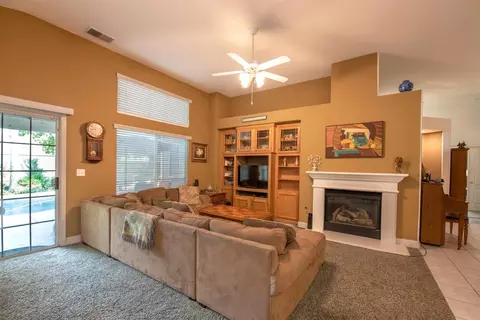 2329 Prescott Ave, Clovis, CA 93619 photo 9