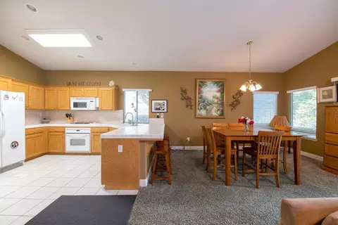 2329 Prescott Ave, Clovis, CA 93619 photo 8