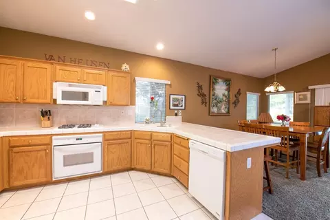 2329 Prescott Ave, Clovis, CA 93619 photo 4