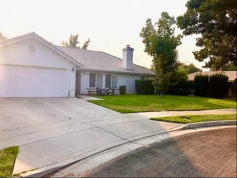 994 Arthur Ct, Madera, CA 93637 photo 1