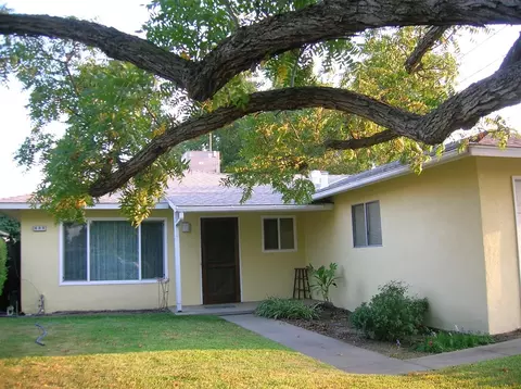 608 E South St, Madera, CA 93638 photo 1