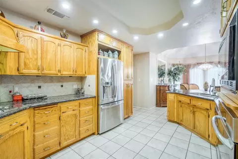 575 W Alluvial Ave, Clovis, CA 93611 photo 17