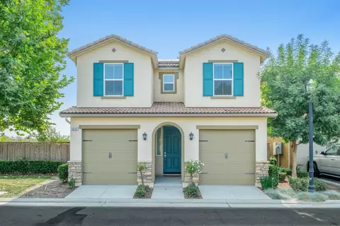 3636 Tapestry Way, Clovis, CA 93619 photo 1
