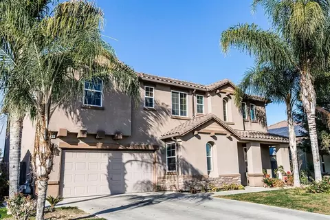 883 S Kenneth Ave, Kerman, CA 93630 photo 2