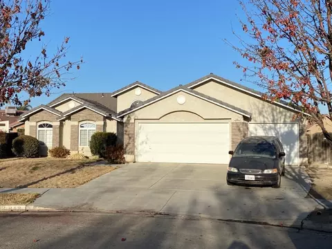 658 S 17th Ct, Kerman, CA 93630 photo 1