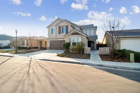 3330 Carmelita Ave, Clovis, CA 93619 photo 1