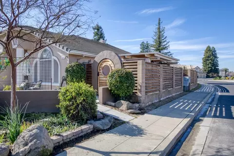 684 N Oxford Ave, Clovis, CA 93611 photo 21