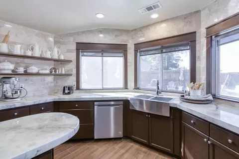 684 N Oxford Ave, Clovis, CA 93611 photo 14