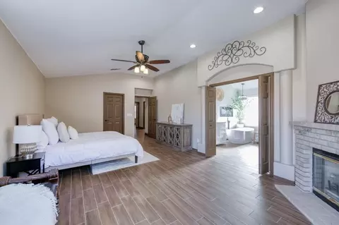 684 N Oxford Ave, Clovis, CA 93611 photo 28