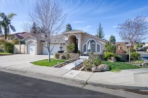 684 N Oxford Ave, Clovis, CA 93611 photo 17