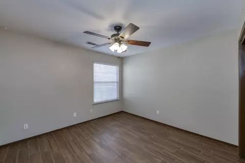 684 N Oxford Ave, Clovis, CA 93611 photo 36