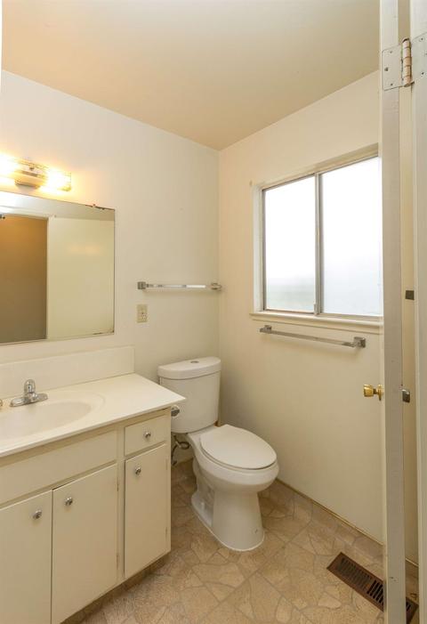 1429 Lansing Dr, Modesto, CA 95350 photo 11