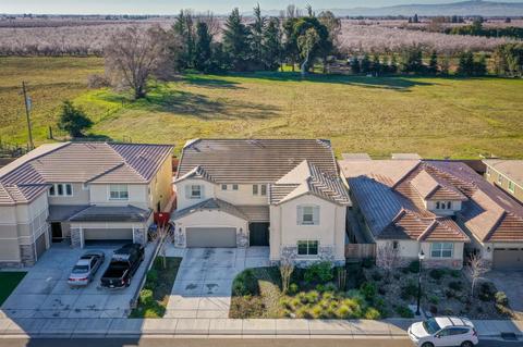 1090 Lavender St, Manteca, CA 95337 photo 4